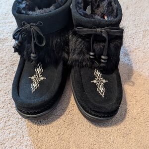 Manitobah Solstice Mukluks